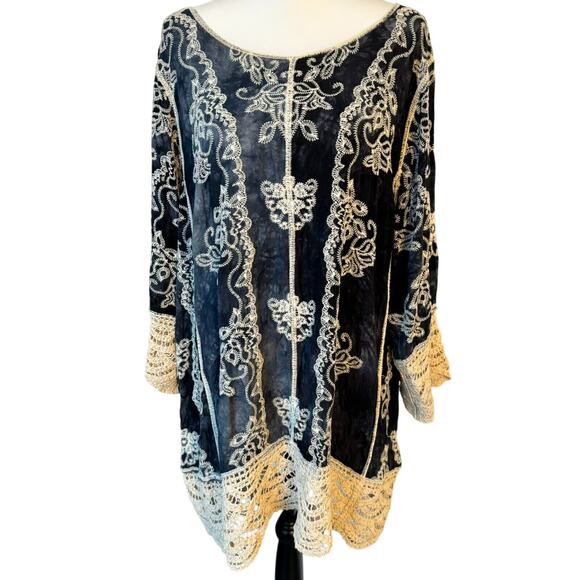EST 1946 Women's 18/20 Blue Crochet‎ Open Knit Pullover Tunic Embroidered Floral - Picture 3 of 10